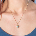 Pendentif or 375 jaune coeur - vue porté 1