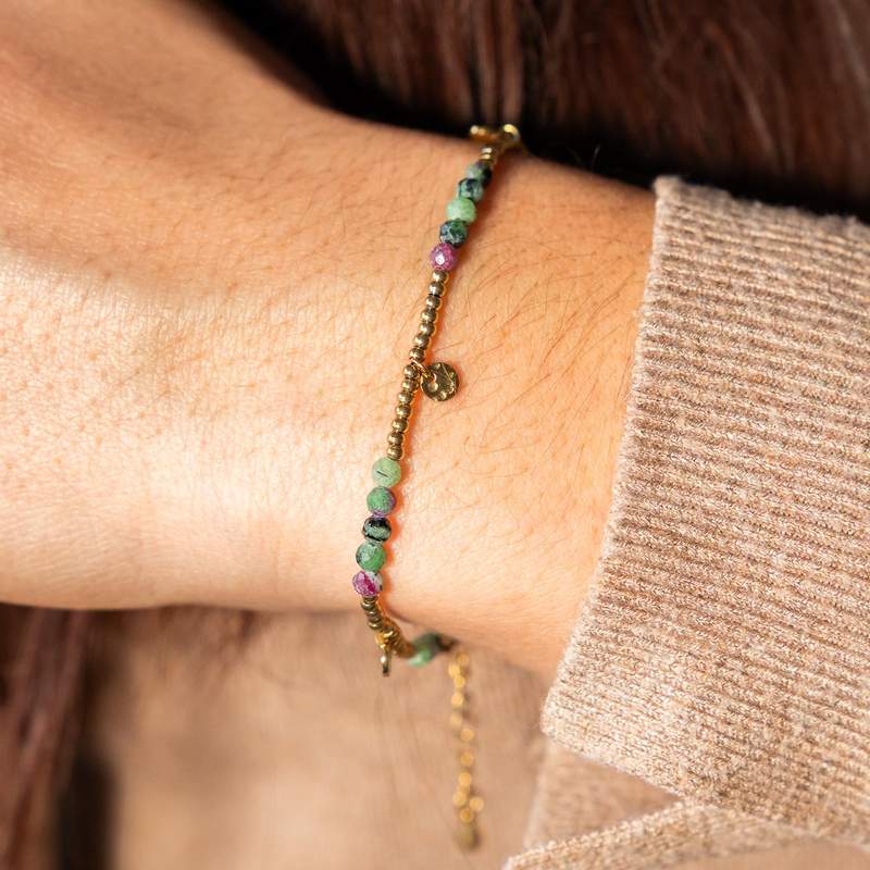 Bracelet acier doré amazonites vertes 19 cm - vue porté 1