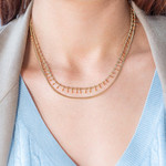 Collier acier doré 2 rangs laque orange 45,5 cm - vue porté 1