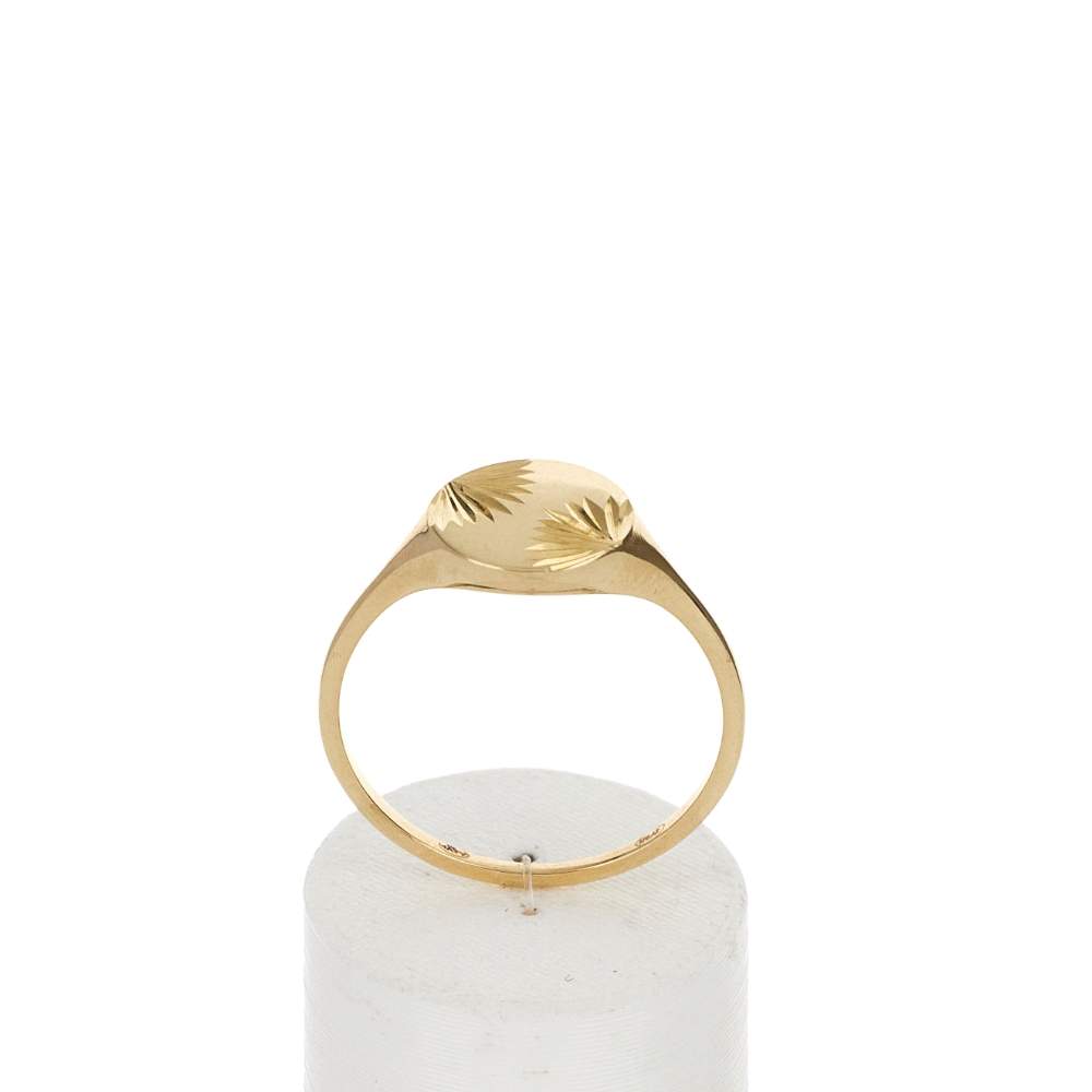 Chiseled 14K yellow gold signet ring - view 1
