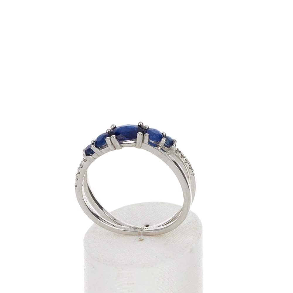 Bague or 375 blanc 5 saphirs et diamants - vue 2