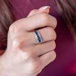 Bague or 750 blanc saphirs et diamants - vue porté 1