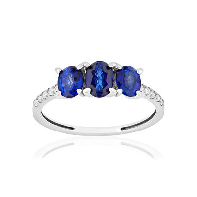 750 white gold sapphire diamond ring