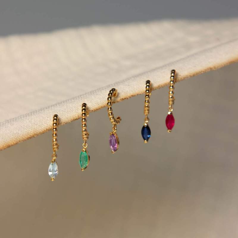 Boucles d'oreilles or 375 jaune améthystes - vue D2