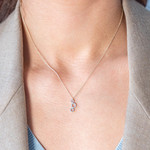 Collier or 375 2 tons ronds diamants 45cm - vue porté 1