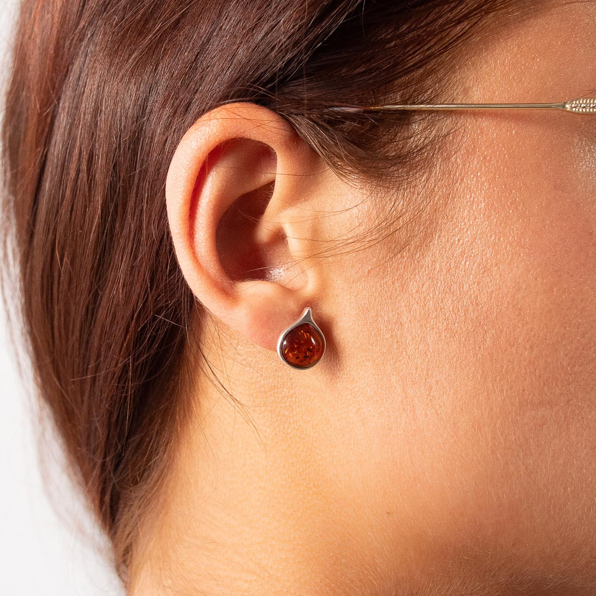 Boucles d'oreilles argent 925 ambre - vue porté 1