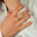 Bague plaqué or jaune et zirconias - vue porté 1