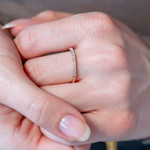 Bague plaqué or jaune et zirconias - vue porté 1