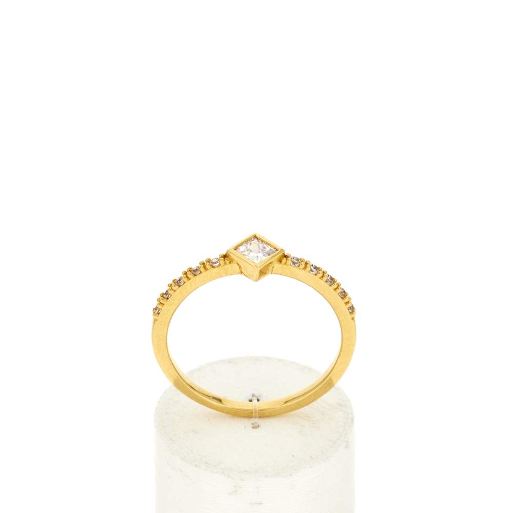 Bague plaqué or jaune losange et zirconias - vue 1