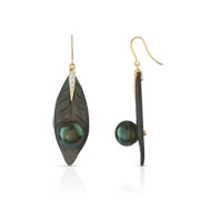 boucles d'oreilles or 750 2 tons perles tahiti diamant et nacre