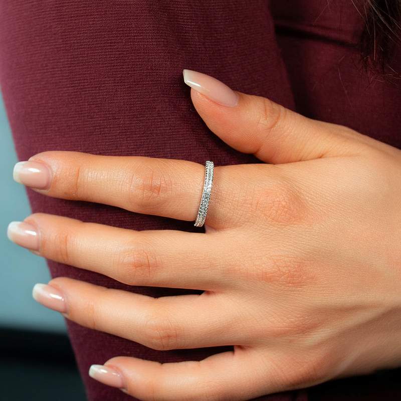 Bague argent 925 et zirconias - vue porté 1