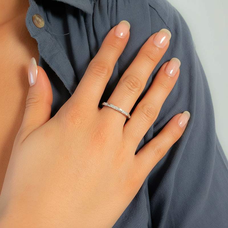 Bague argent 925 et zirconias - vue porté 1