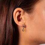 Boucles d'oreilles argent 925 et zirconias jaunes - vue porté 1