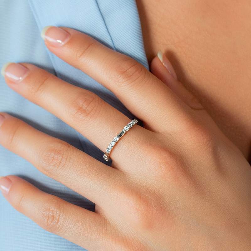 Bague argent 925 et zirconias - vue porté 1