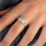 Bague argent 925 et zirconias - vue porté 1