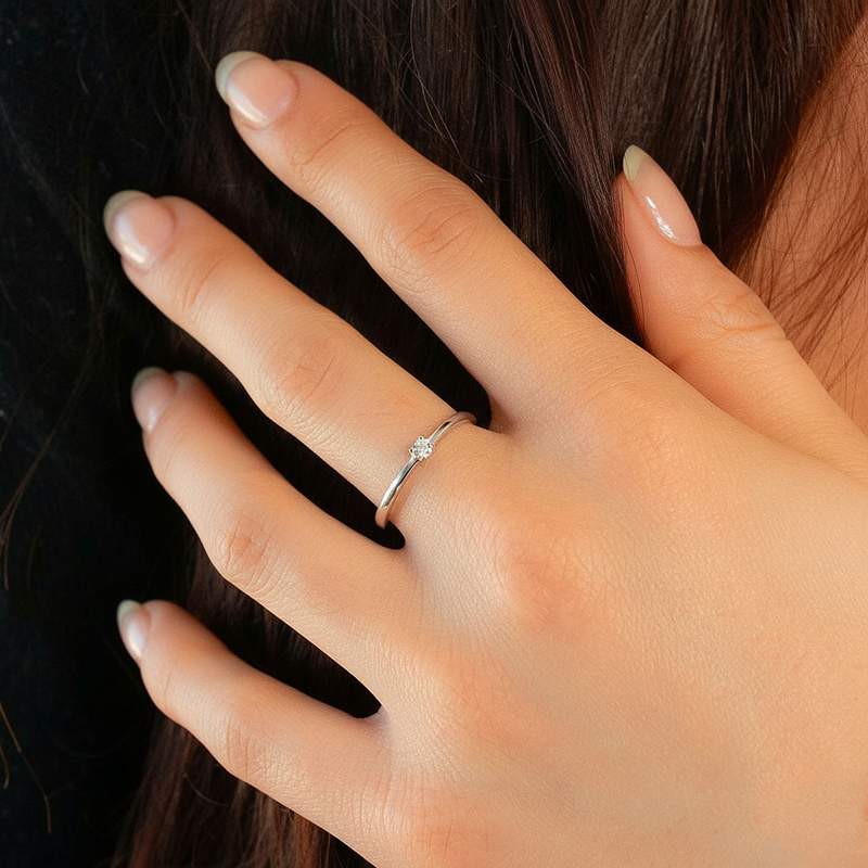 Bague argent 925 et zirconias - vue porté 1