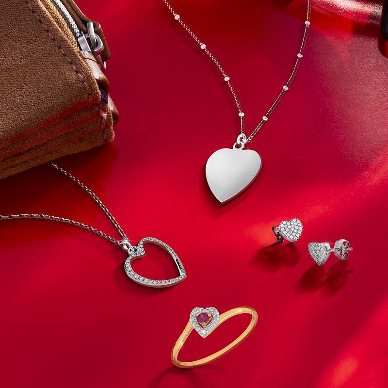Boucles d'oreilles argent 925 et zirconias motif coeur - vue D1