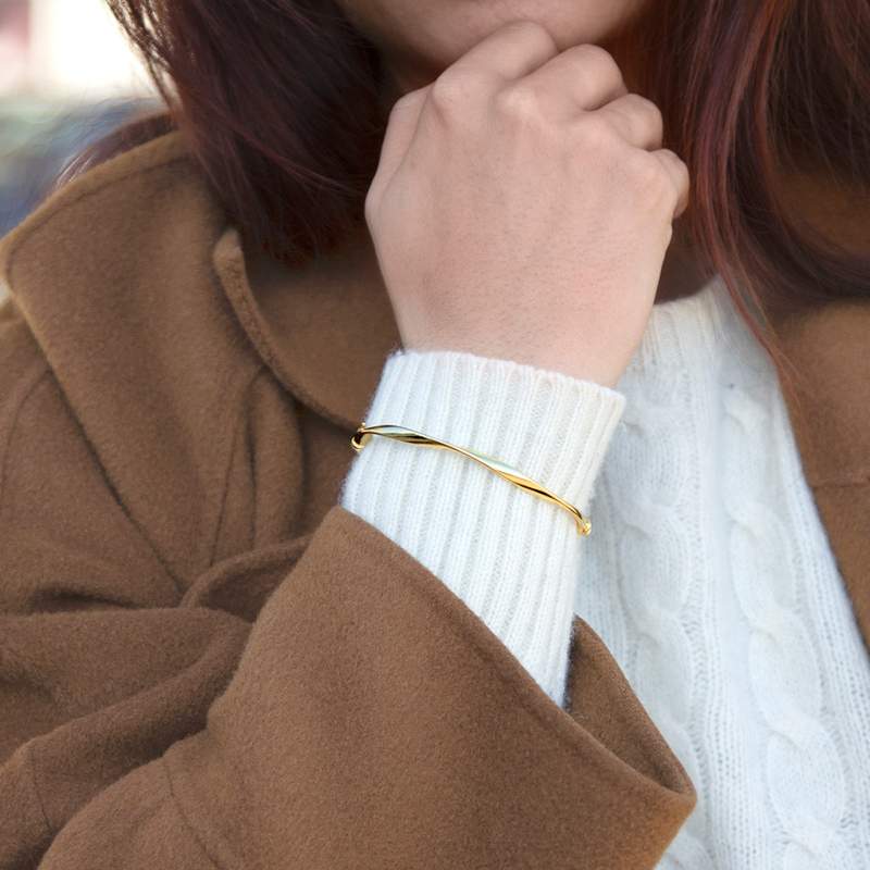 Bracelet jonc or 375 jaune 18,5cm - vue porté 1