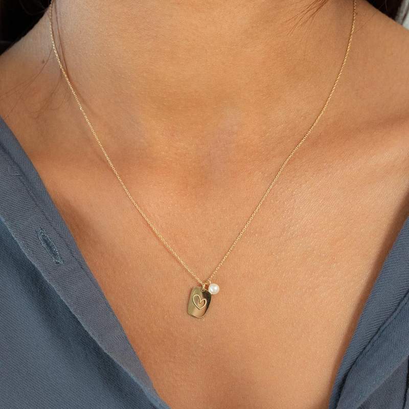 Collier or 375 jaune perle de culture 45cm - vue porté 1