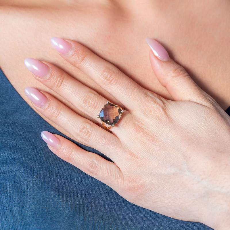 Bague or 375 jaune diamants et quartz fumé - vue porté 1