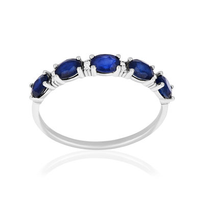 750 white gold sapphires and diamonds ring