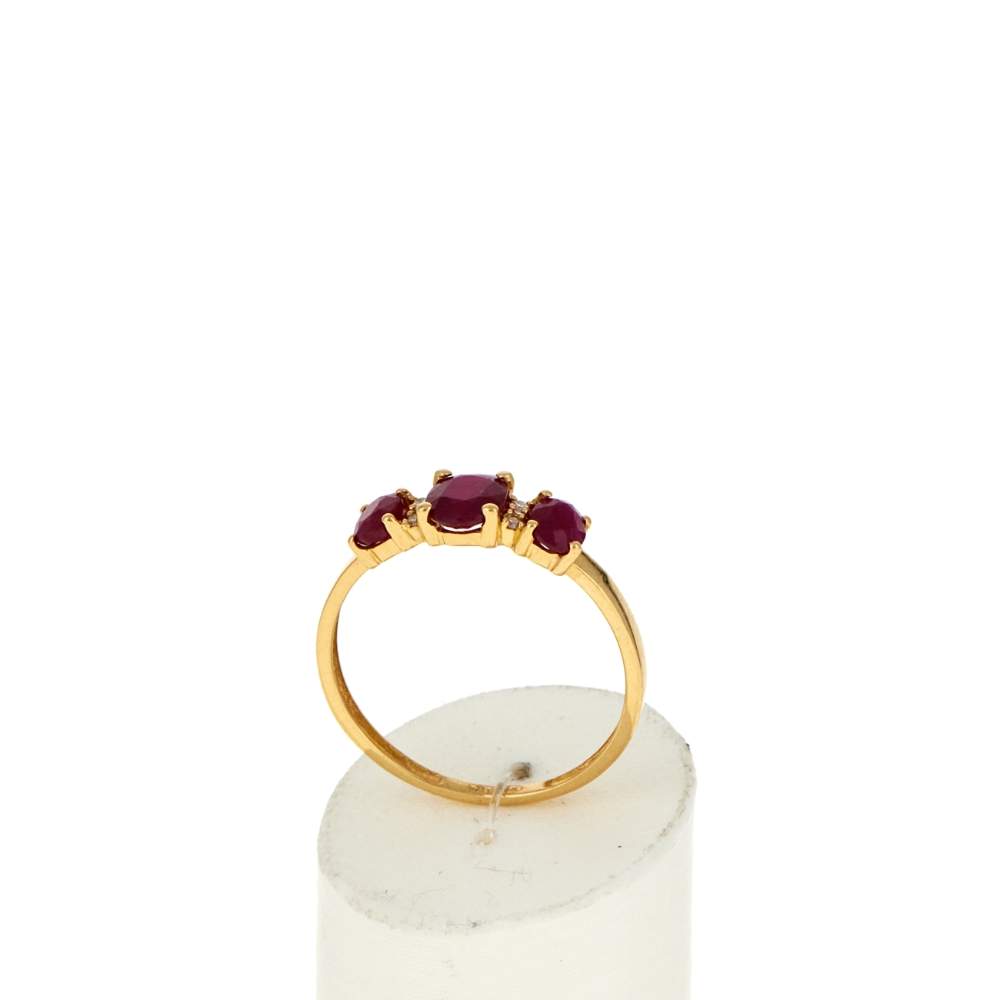 Bague or 750 jaune rubis et diamants - vue 2