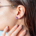 Boucles d'oreilles or 750 blanc grenat rhodolites améthystes topazes traitées et ziconias - vue porté 1