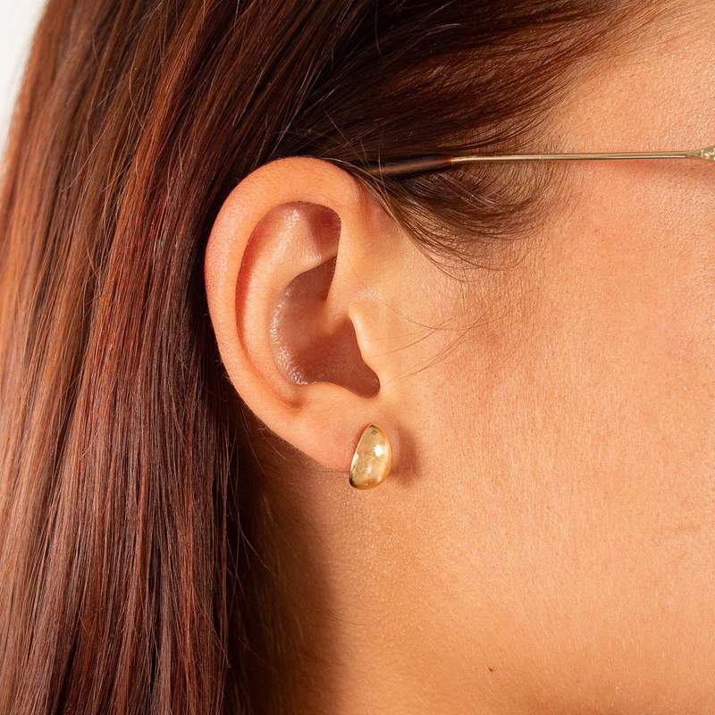 Boucles d'oreilles or 750 jaune - vue porté 1