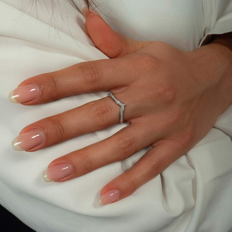 Bague or 750 blanc diamants - vue porté 1