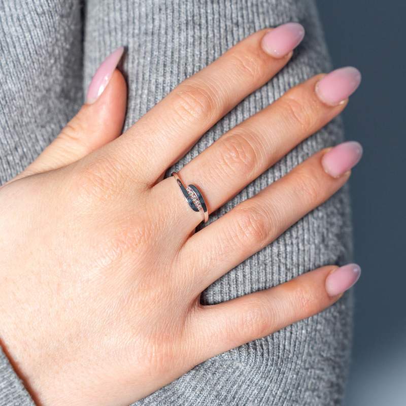 Bague or 750 blanc diamants - vue porté 1