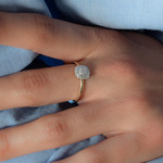 Bague or 750 2 tons diamants - vue porté 1