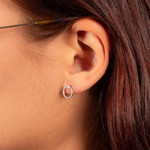 Boucles d'oreilles or 750 2 tons diamants - vue porté 1