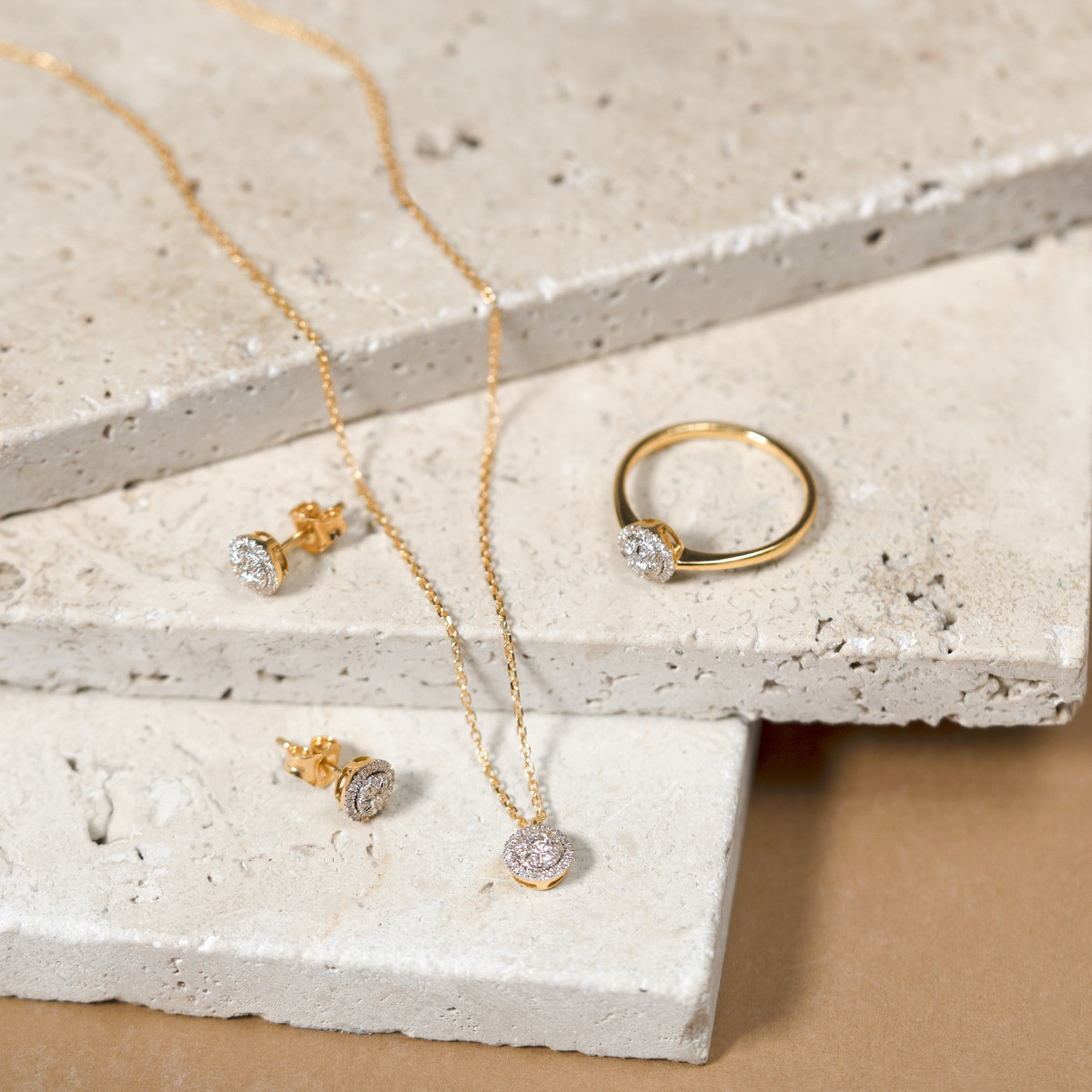 Earrings gold 750 yellow diamonds - vue D1