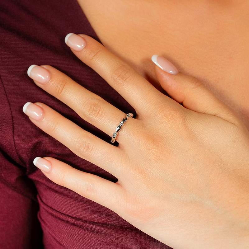 Bague argent 925 et zirconias - vue porté 1