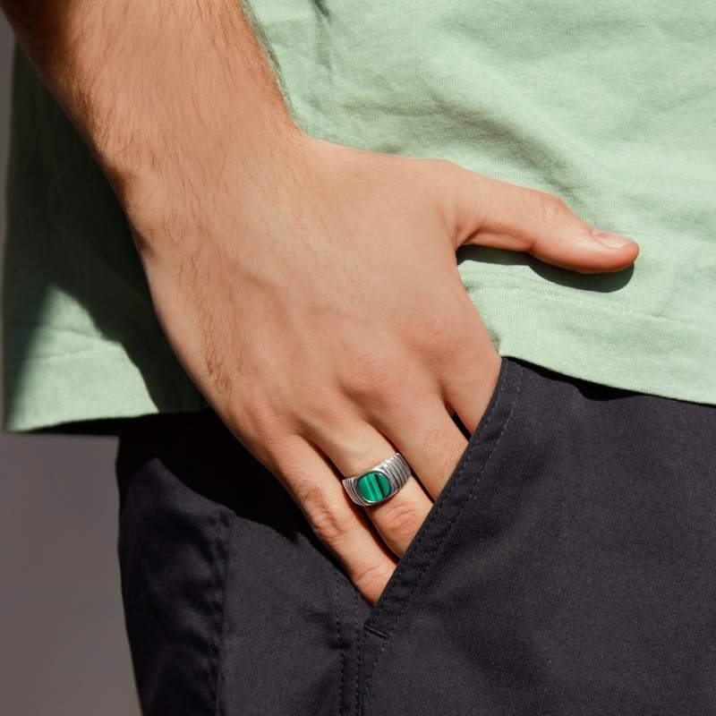 Chevalière argent 925 malachite - vue porté 2