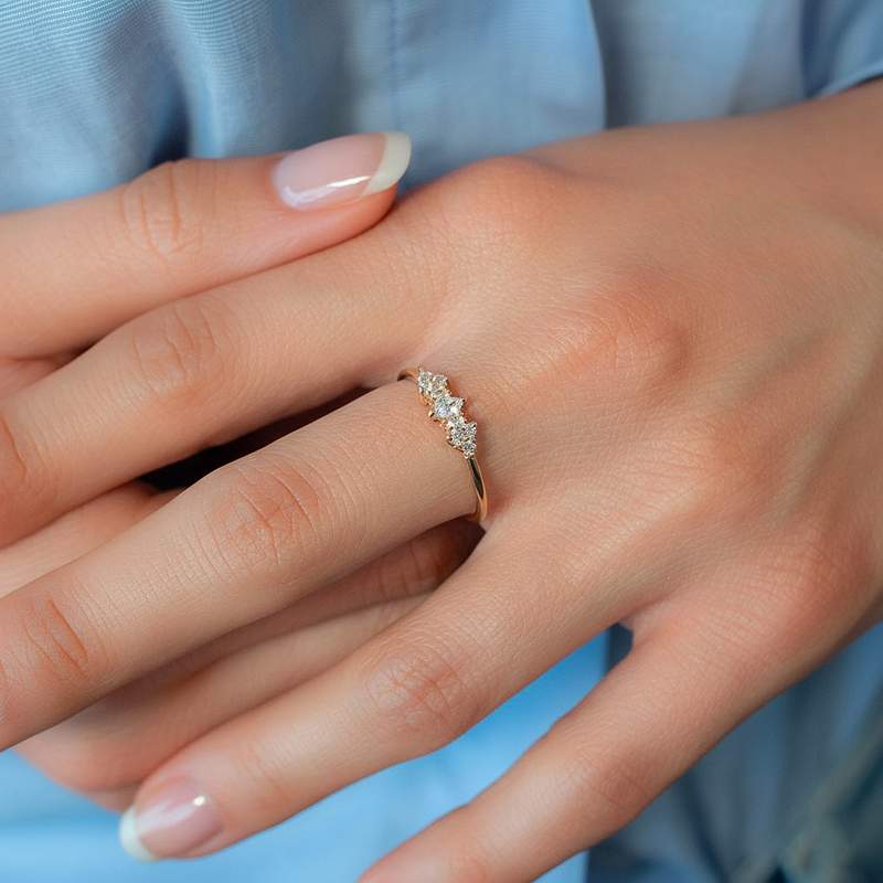 Bague plaqué or zirconias - vue porté 1