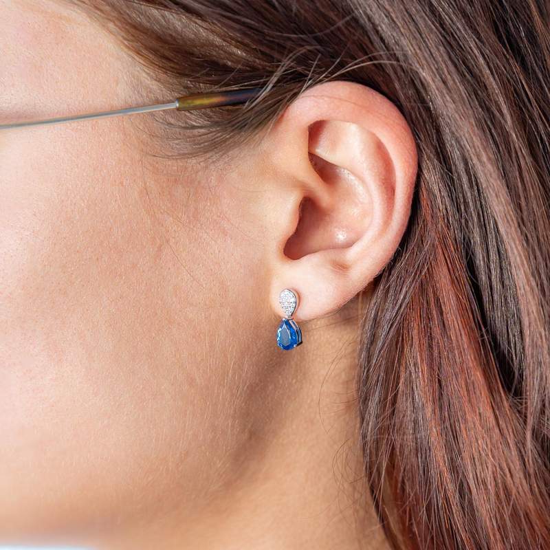 Boucles d'oreilles argent pierres synthétiques bleues et zirconias - vue porté 1