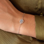 Bracelet argent 925 pierre synthétique bleue et zirconias 18 cm - vue porté 1