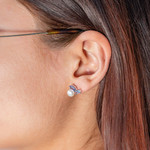 Boucles d'oreilles argent 925 perles de culture de Chine pierres imitation et zirconias bleus - vue porté 1