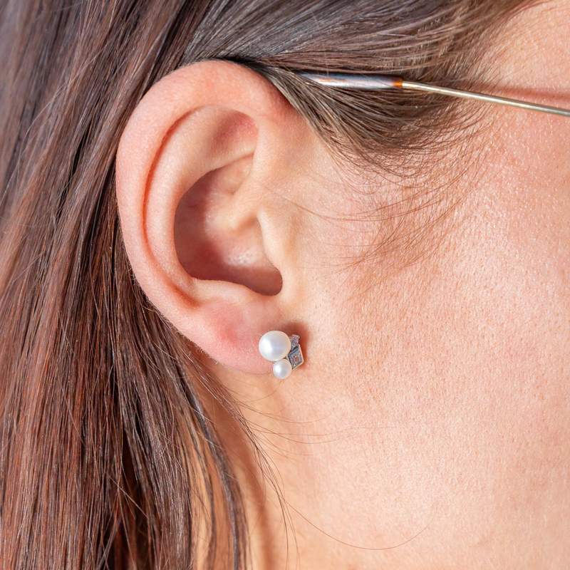 Boucles d'oreilles argent 925 perles de culture de Chine  zirconias - vue porté 1