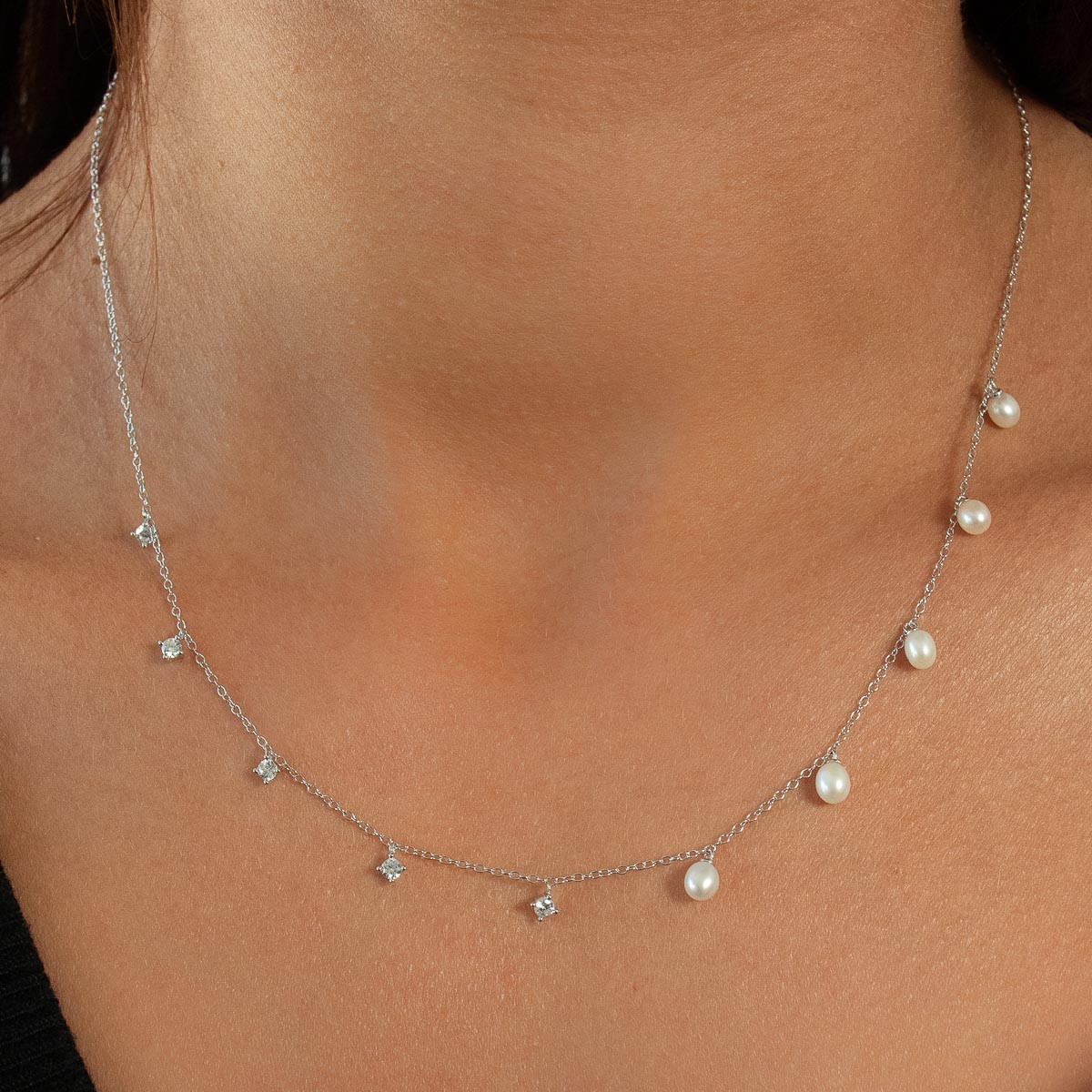 Collier argent 925 perles de Chine et zirconias 45cm - vue porté 1