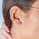 Boucles d'oreilles argent 925 2 zirconias - vue porté 1