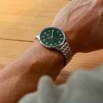 Montre MATY homme, bracelet acier inoxydable - vue porté 1