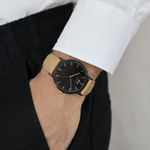 Montre MATY homme, bracelet cuir marron - vue porté 2