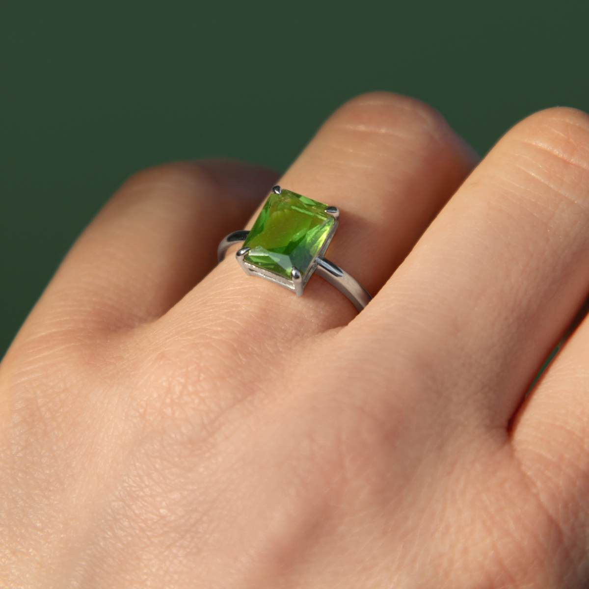 Bague argent 925 cristal vert - vue porté 1