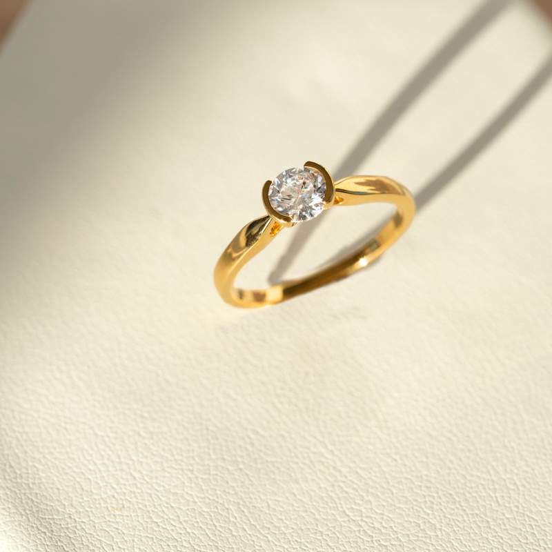 Solitaire or 750 jaune diamant HSI 0.2 carat - vue D1