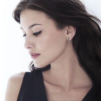 750 white gold hoop earrings with treated black diamonds