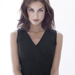 Collier or 750 jaune maille torsadée 45 cm - vue porté 1