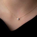 Collier or 375 2 tons diamant 42 cm - vue porté 1