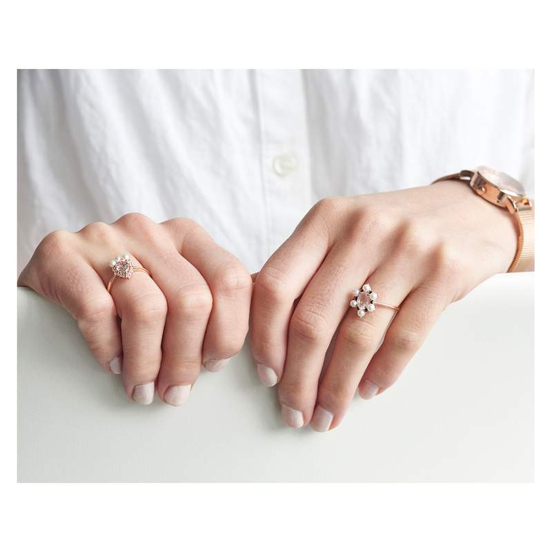 Bague or 375 rose topaze zirconia et perle - vue porté 3